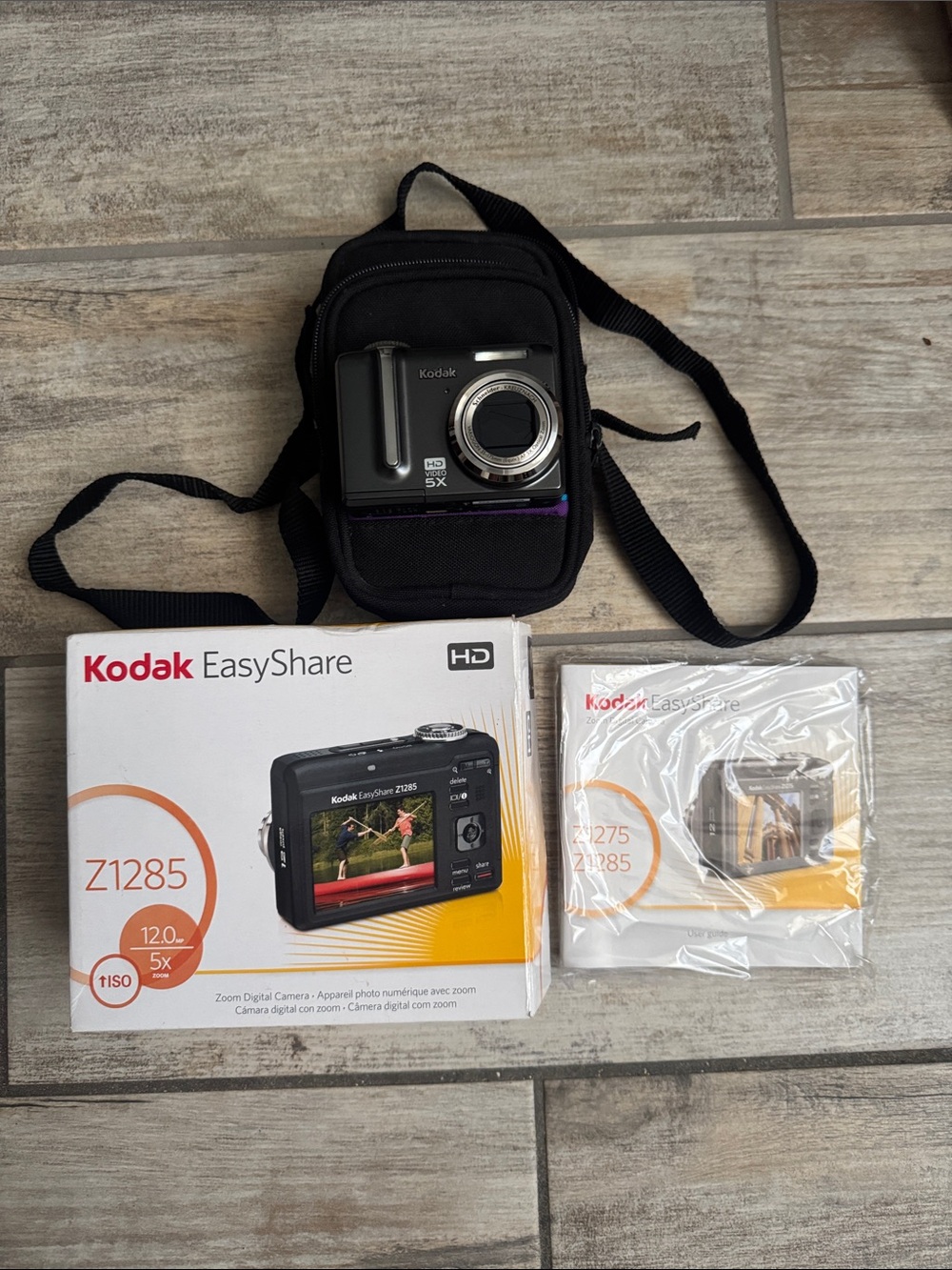 Kodak Black Digital Camera with Black Carrying Pouch and Box